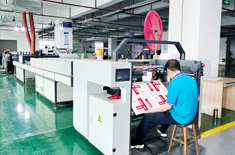 東莞景興包裝印刷廠(chǎng)UV機(jī)